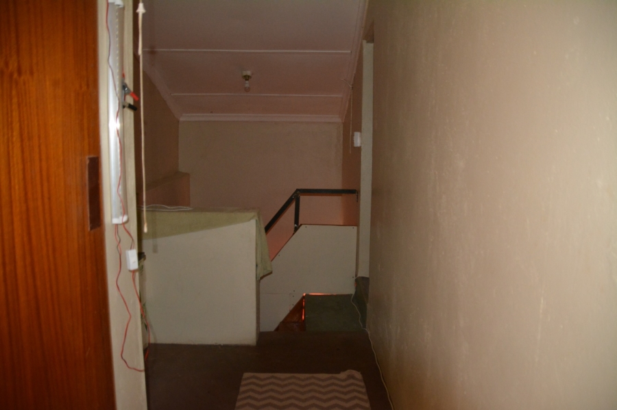 6 Bedroom Property for Sale in Klawer Western Cape